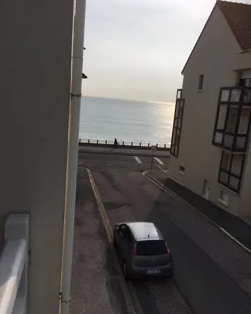 A La Mer , Pour 4 Personnes A 2 Pas De La Plage D'ambleteuse ,sur La Cote D'opale Apartmán Ambleteuse